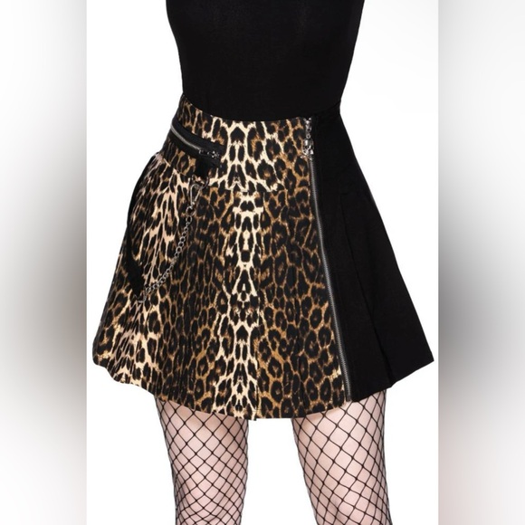 Killstar - Savage Mini Skirt - Leopard Print (Medium) NWOT - Picture 3 of 13